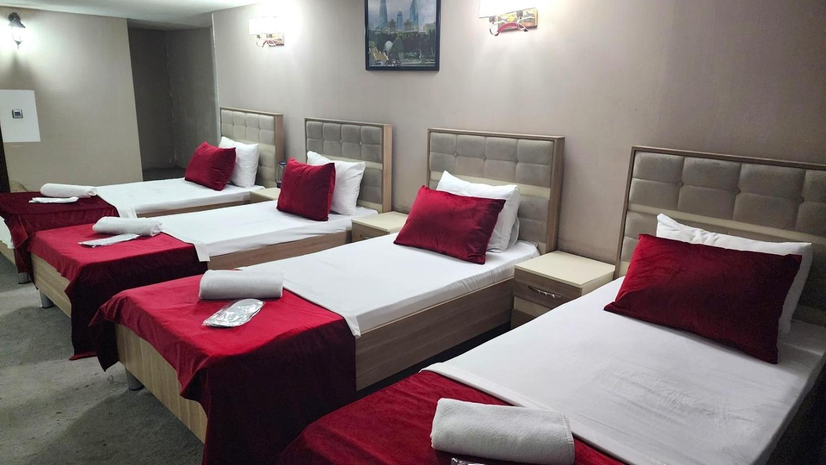 Avi Hotel Баку Екстериор снимка