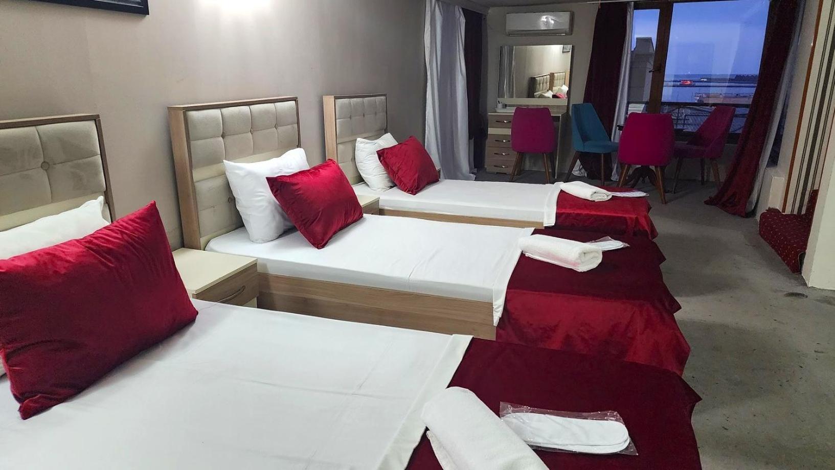 Avi Hotel Баку Екстериор снимка