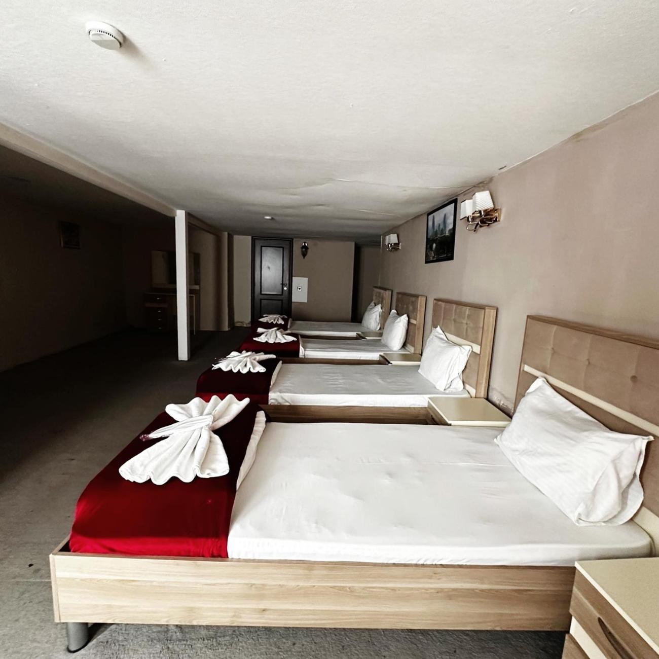 Avi Hotel Баку Екстериор снимка