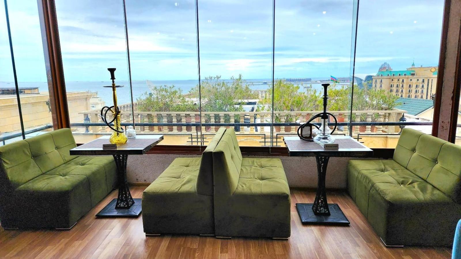 Avi Hotel Баку Екстериор снимка
